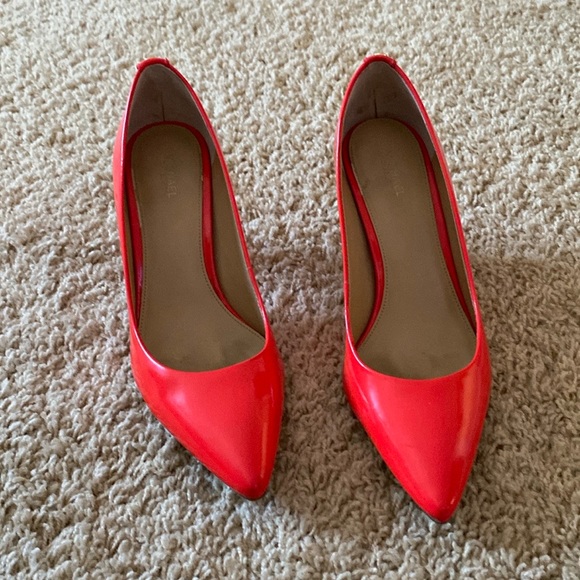 Michael Kors coral patent pumps - Picture 8 of 10